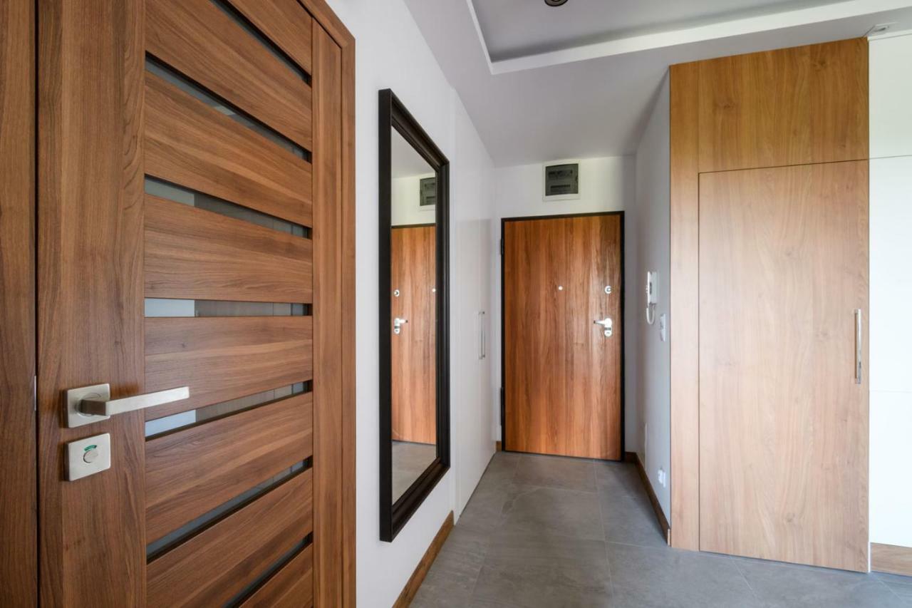 Apartament Cinema - *